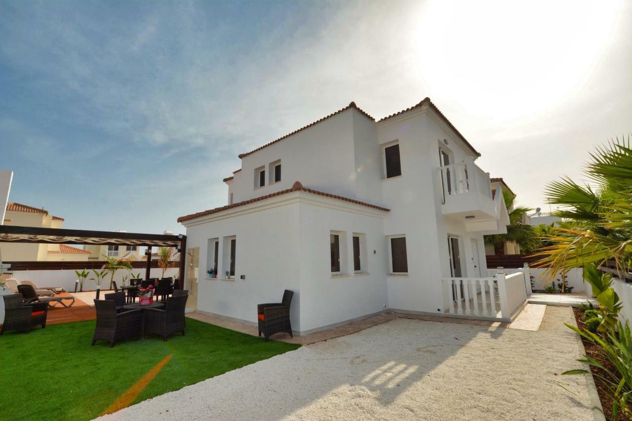 Villa Nissi Palms Ayia Napa